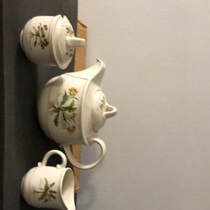 New Lower Price! Vintage Tea Set